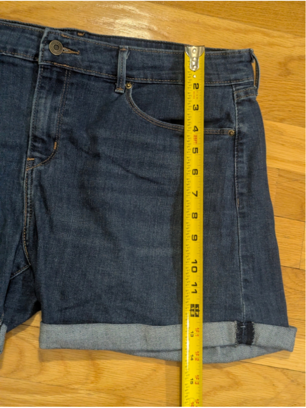 Levi Strauss Signature Blue Mid Rise Jean Shorts Size 14 - Picture 8 of 9